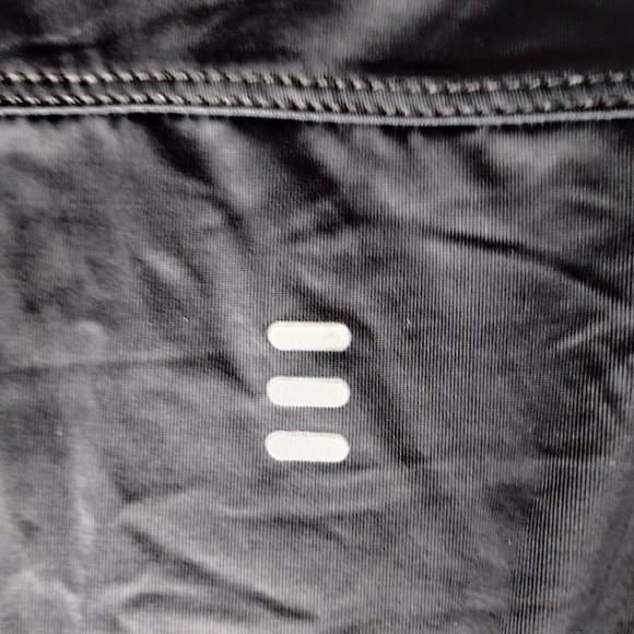 Black Muscle Tee for Women - Picture 5 of 7